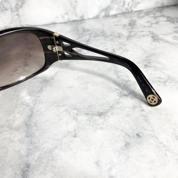 SOLD Oscar de la Renta Sunglasses - Picture 6 of 8